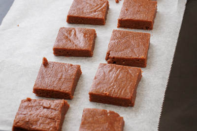 生地を切り分ける